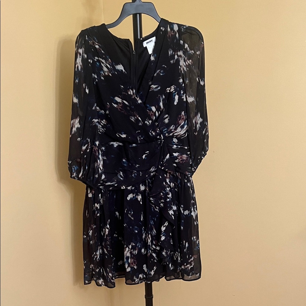 DKNY Chiffon midi dress size 6 bohemian peplum